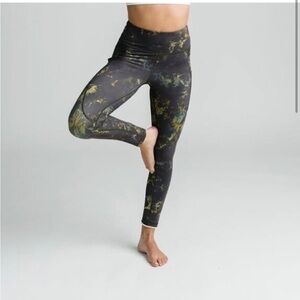 Zyia Leggings